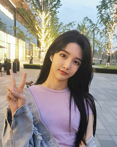 艾比晒出生活照,本以为会靠双马尾吸粉,没想到败在了细节