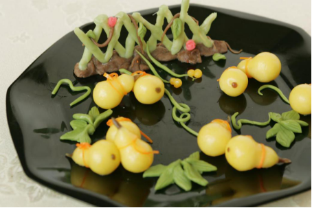 南普陀寺除了祈福,参观美景之外,还有中华老字号的美食值得品尝——南