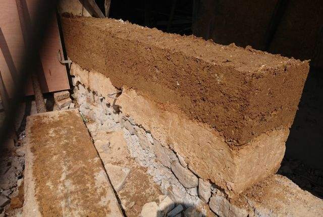 忽然从俗语土相扶为墙人相扶为王中明白了一些做人的道理