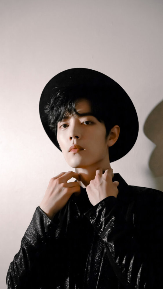 吉尼斯世界纪录|肖战被推到浪尖左右为难，《光点》破吉尼斯纪录，余生能否回春？