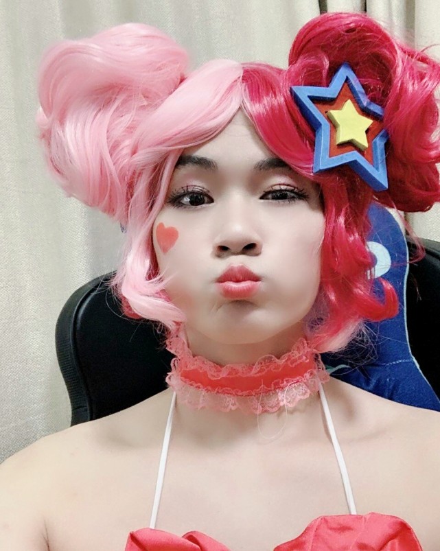 王者荣耀张大仙cos至尊宝神娜可露露真绝色玩家直言不如韩跑跑女装