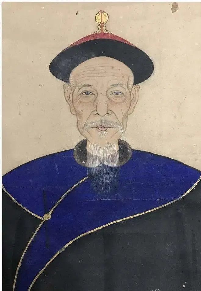 光绪二年(公元1872年)考中进士,初任庶吉士,后历任侍读,咸安宫总裁