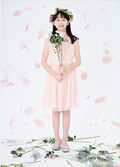 森蝶身高直逼田亮,都是美少女,她和黄多多你更喜欢谁?