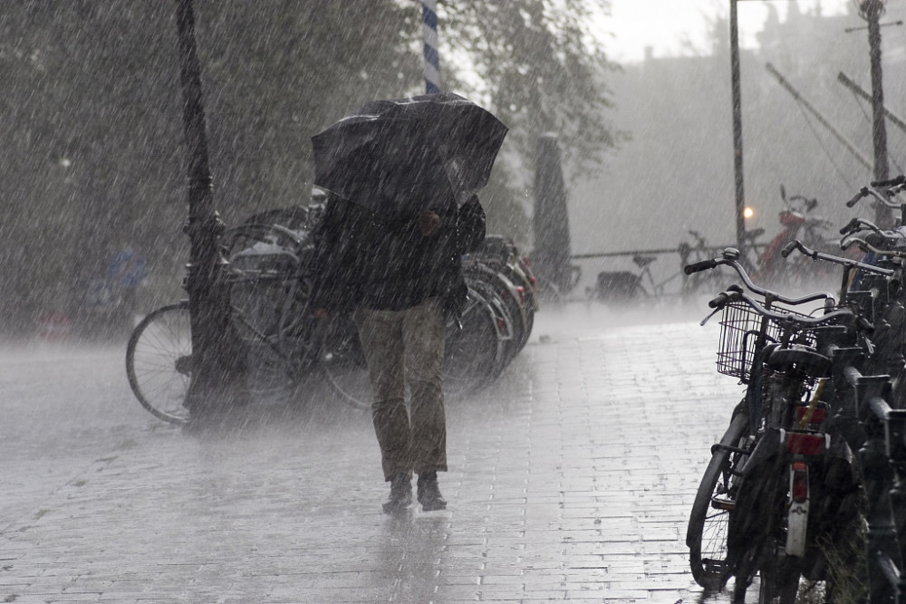 未来3小时,郑州地区有中雨局部大雨_腾讯新闻