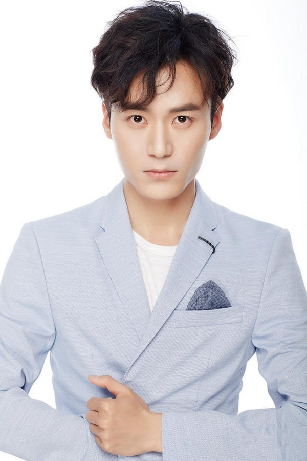 恨君不似江楼月即将来袭茅子俊化身民国警察帅气十足