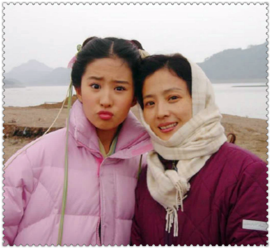 有种颜值叫"全家最丑"郑爽,木村光希没啥,看到李易峰妈妈:出道吧!