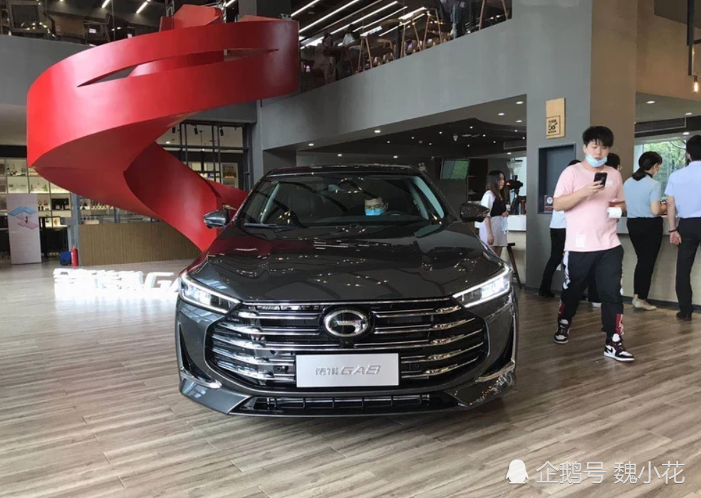 2020款"传祺ga8"实车亮相,国产a6l名不虚传,内饰太奢华!