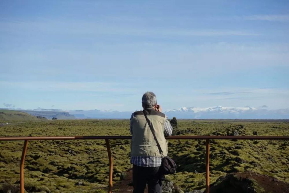 人生其实就是一场寂寞的孤身旅行