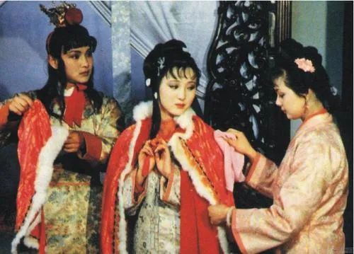 林黛玉|林黛玉没有独立产业，缺乏财富支撑的人，注定抑郁而且漂泊