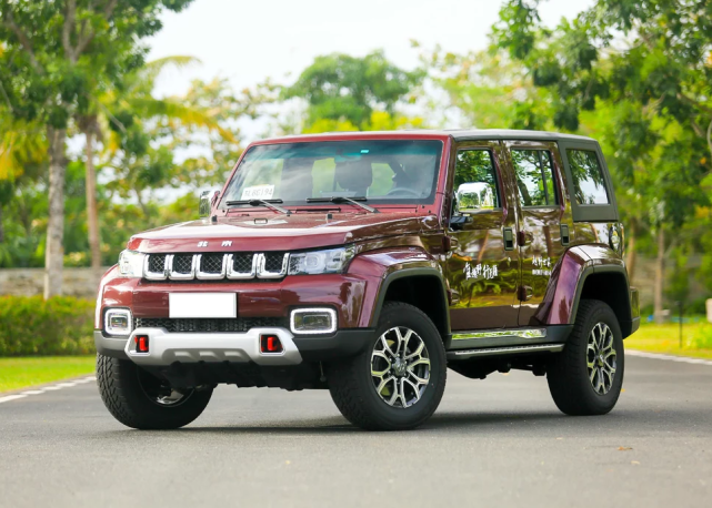 国产"牧马人"换装哈弗2.0t,385牛米配8at,真正的平民越野车