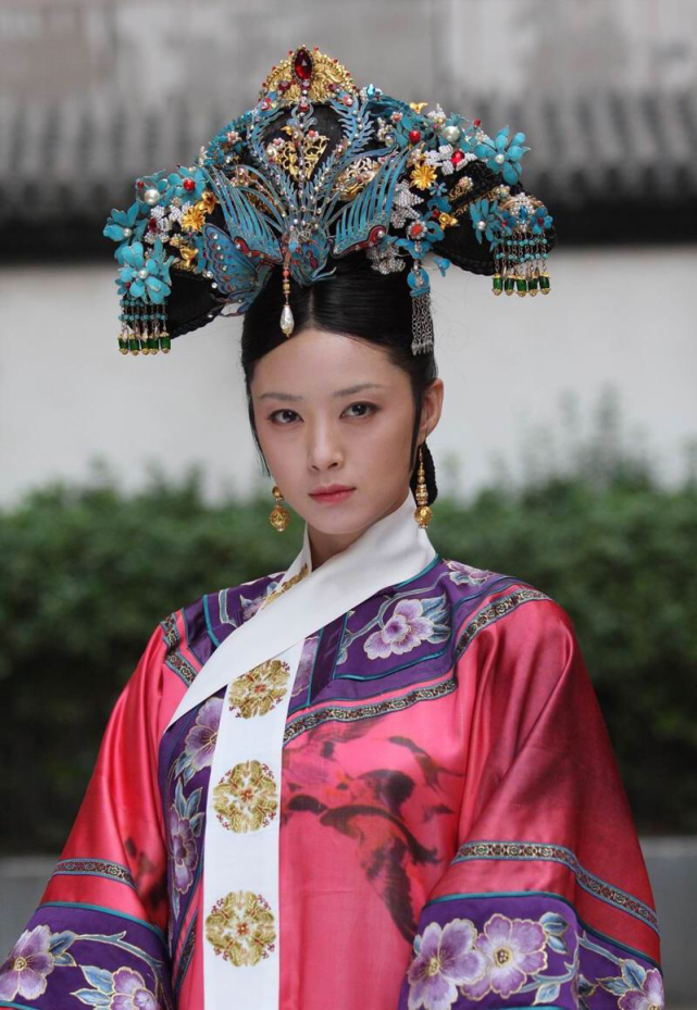 甄嬛传华妃娘娘的头饰竟然价值百万