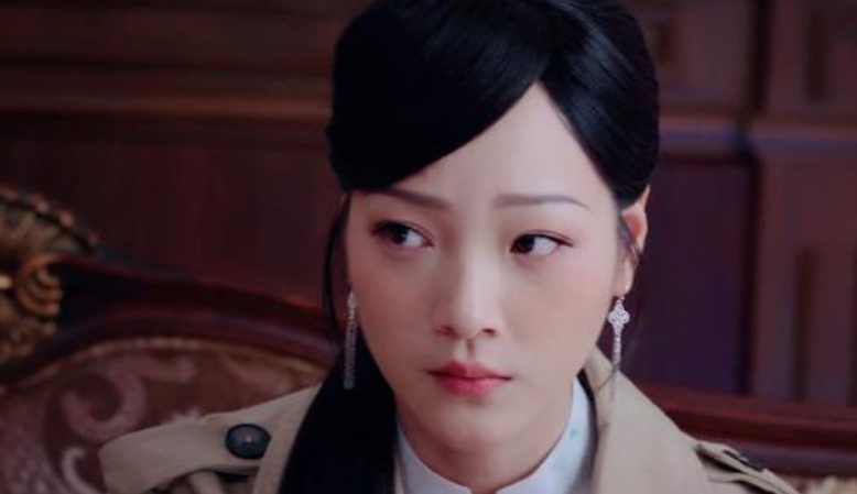 她又如何知道池诚谈判会出事?