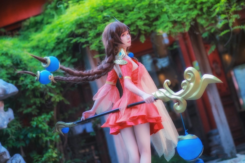 acg最靓cos第24期:突破次元壁的cos,完美还原大乔美腿