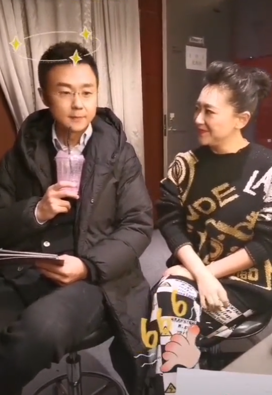 北京卫视一姐春妮晒娃二婚嫁央视国嘴刚强曾选择丁克意外得子很幸福