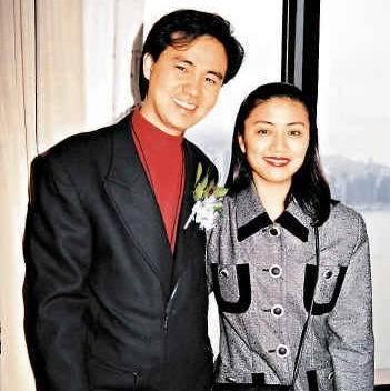 与前妻相守18年的童安格,为什么转身娶了现任经纪人廖海莉?