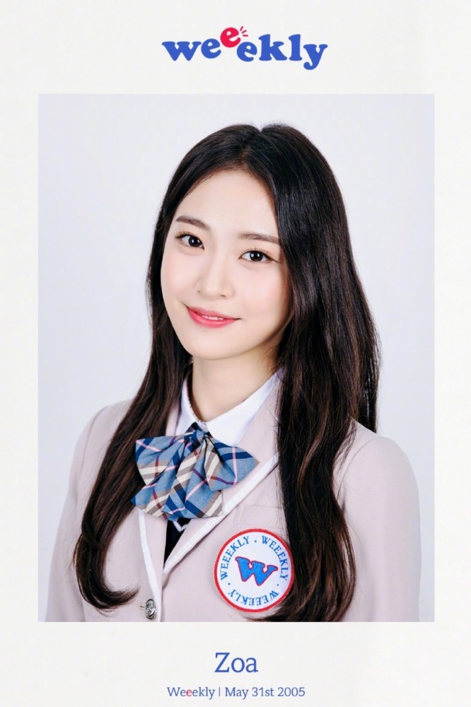 新女团weeekly简历照公开,三个小姐姐有iu痣,最后一