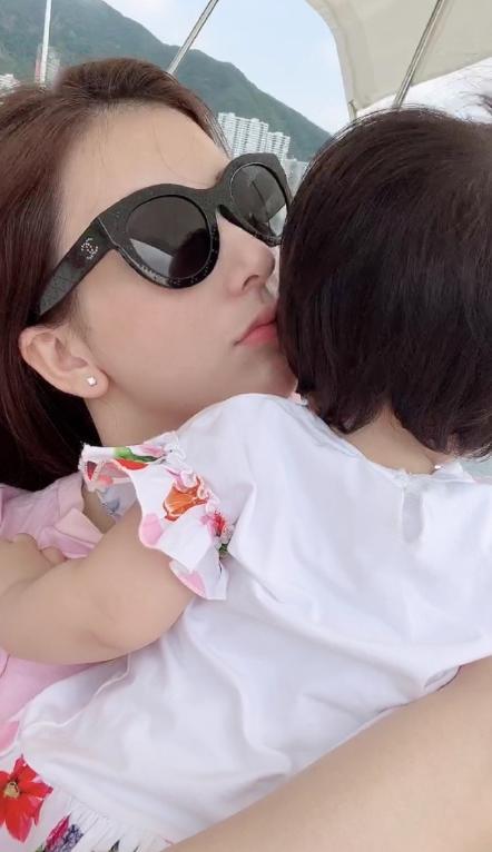 方媛|天王嫂是上班族：方媛晒下班高峰期素颜自拍，郭富城点赞