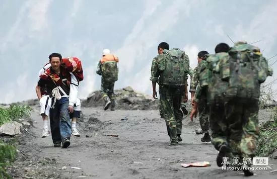 【汶川地震13週年祭】這個世界上,除了生與死,其餘都是小事_騰訊新聞