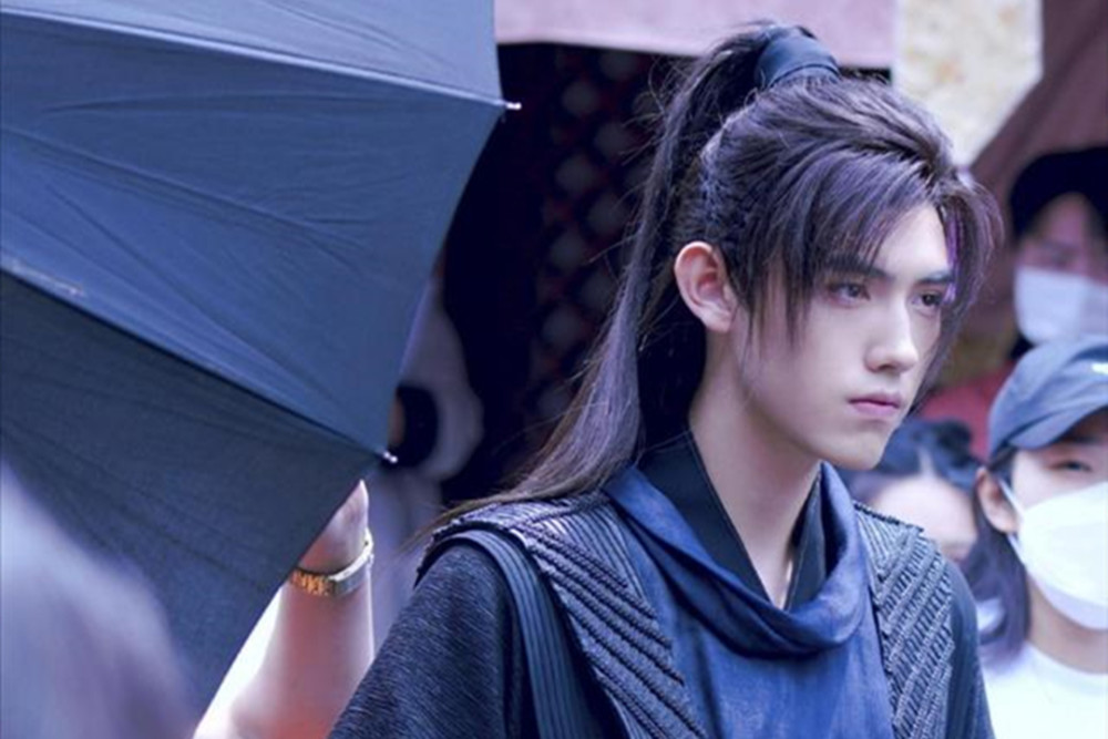 二哈与他的白猫师尊|饭圈风气给原耽作者带来了什么？《二哈》作者肉包怒怼黑子后退网