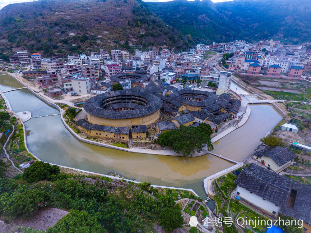 邓氏古建筑潮州市饶平南阳楼客家土楼已有600年之久