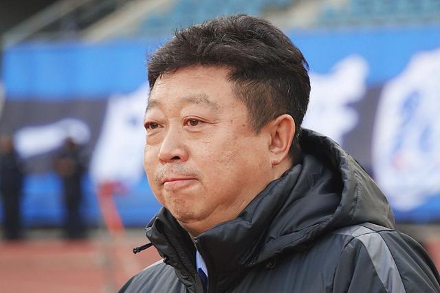 前辽足队长试训人和,曾倒钩攻破上港球门!张野能否焕发第二春?