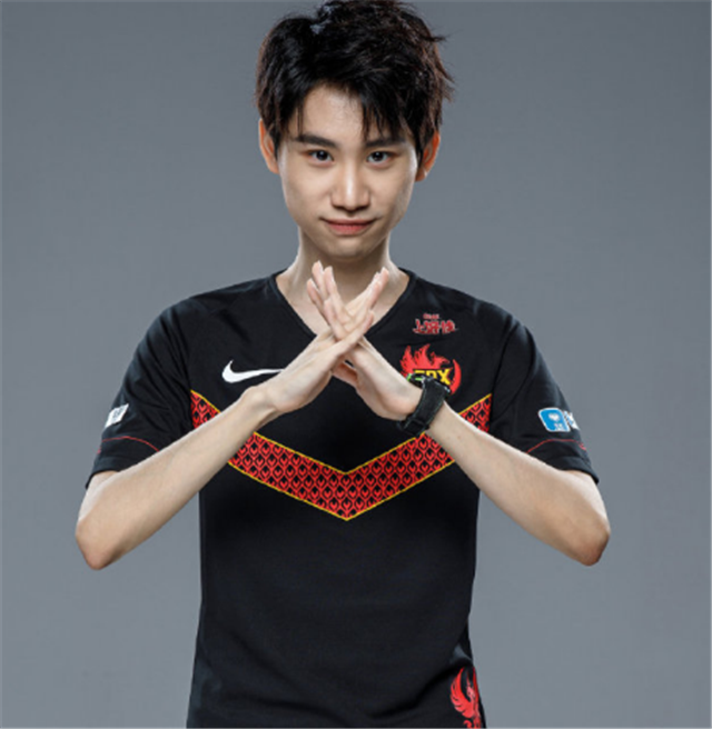 Fpx打野首发tian 这波是中野和好 还是tian成为牺牲品 腾讯新闻