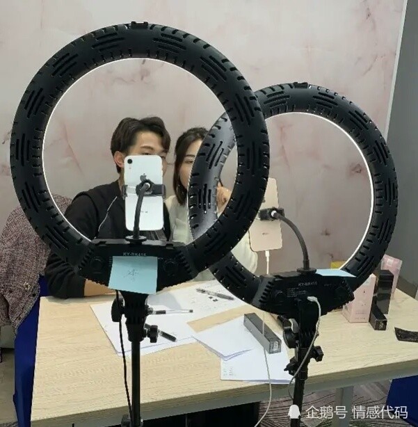 辛巴捐款是真的吗 