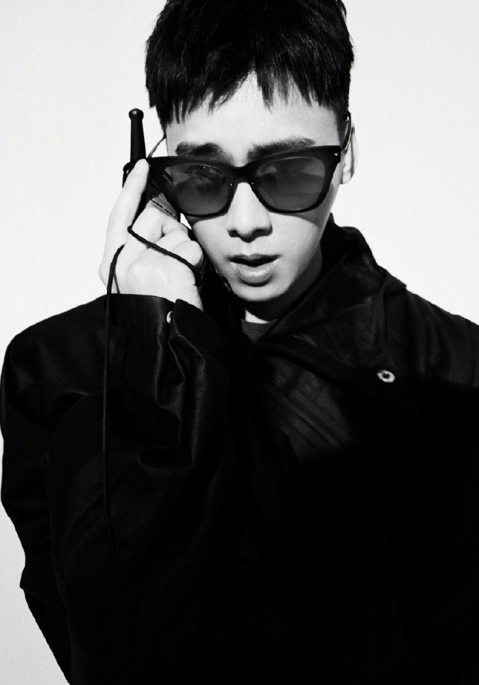 李易峰酷帅不羁时尚写真大片手机壁纸