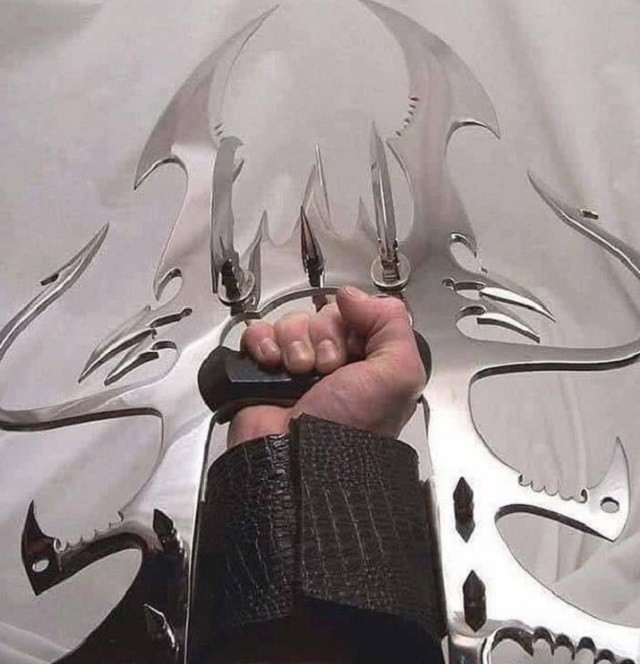 选对武器"丧尸"也能打赢!这3把冷兵器握在手里,他们也只能逃跑!