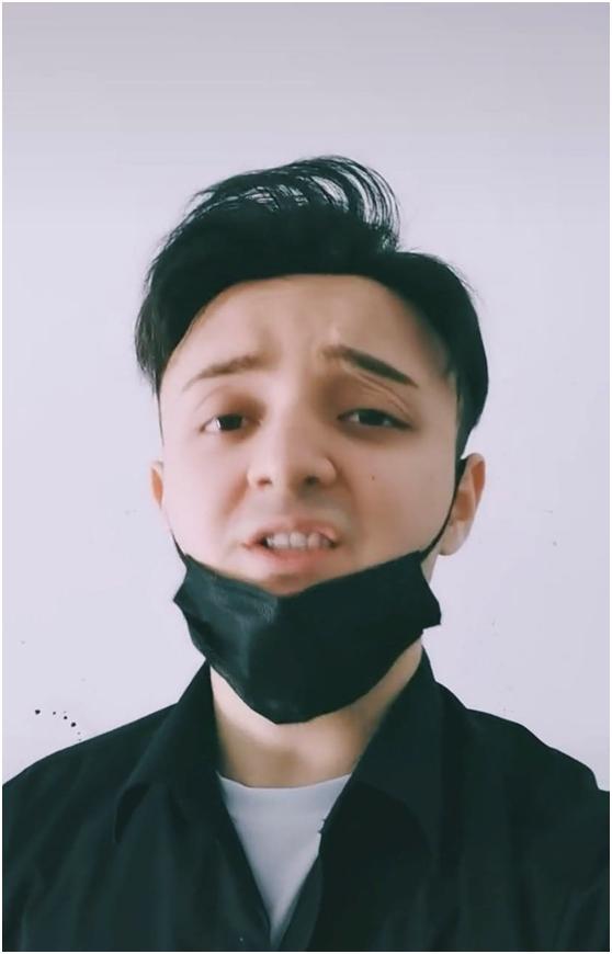 21岁阿尔法罕露面摆脱秃顶少年形象颜值弯道超车帅成鲜肉