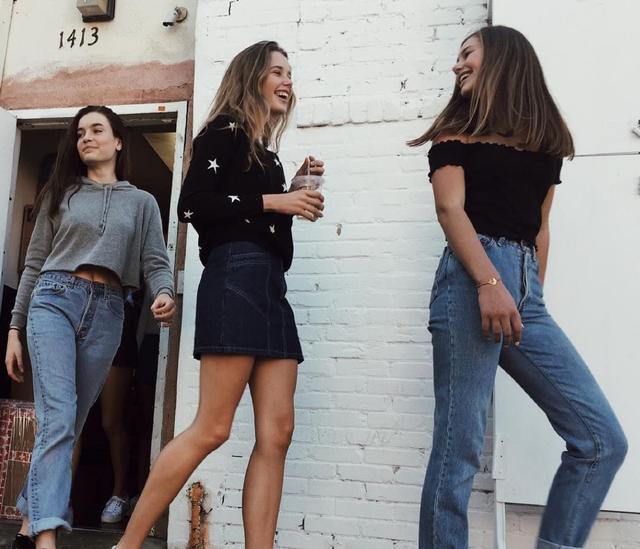 总的来说,bm风以舒适基础款的搭配为主,又没有bf风那么炫酷帅气,保留