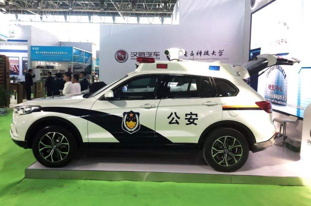 警车终于帅气一回老版捷达成为历史新车彰显大国风范