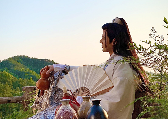 郭品超新剧盗帅楚留香挑战楚留香一角能否超越郑少秋