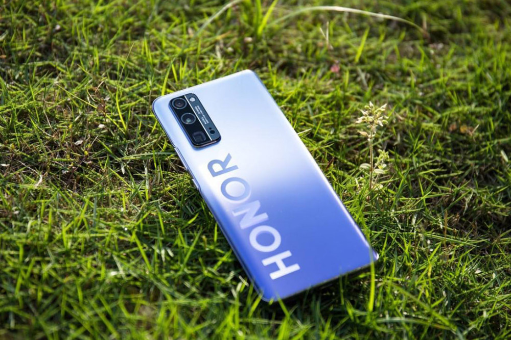 华为荣耀vhxp四大系列交叉乱斗x系新品将越级挑战