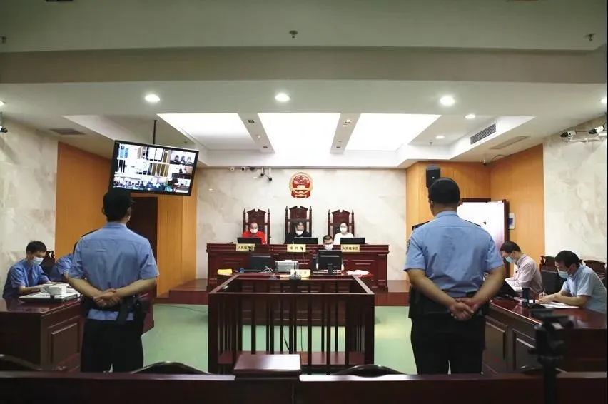 永嘉县公安局原党委副书记,政委谢黎明受贿案一审开庭并当庭宣判