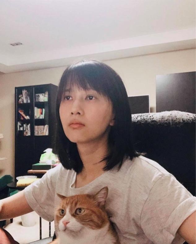 papi酱人设崩塌事件再升级曝惨遭网友抵制还被列举三宗罪