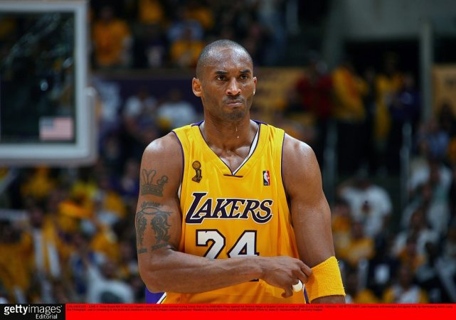 09年总决赛霍华德场均15.4分15.2板2009nba总决赛录像