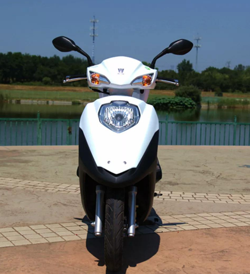 豪爵实用性通勤踏板,前碟后鼓,功率6.6kw续航300km,8580元