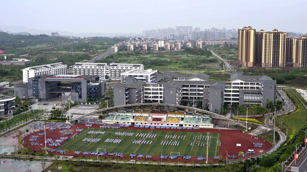 地塊起宗地所屬區域的高新區統籌佈局了學校,醫院,公園,城市綜合體等