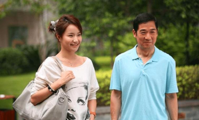 韩雨芹并不是中看不中用的"花瓶",她是非常有实力的,想必张国立就是