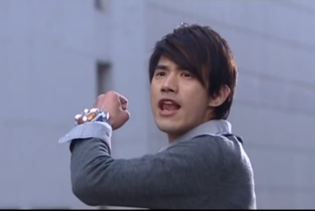 铠甲勇士:十年了,吴建飞再次变身成炎龙侠,初代铠甲有望集结!