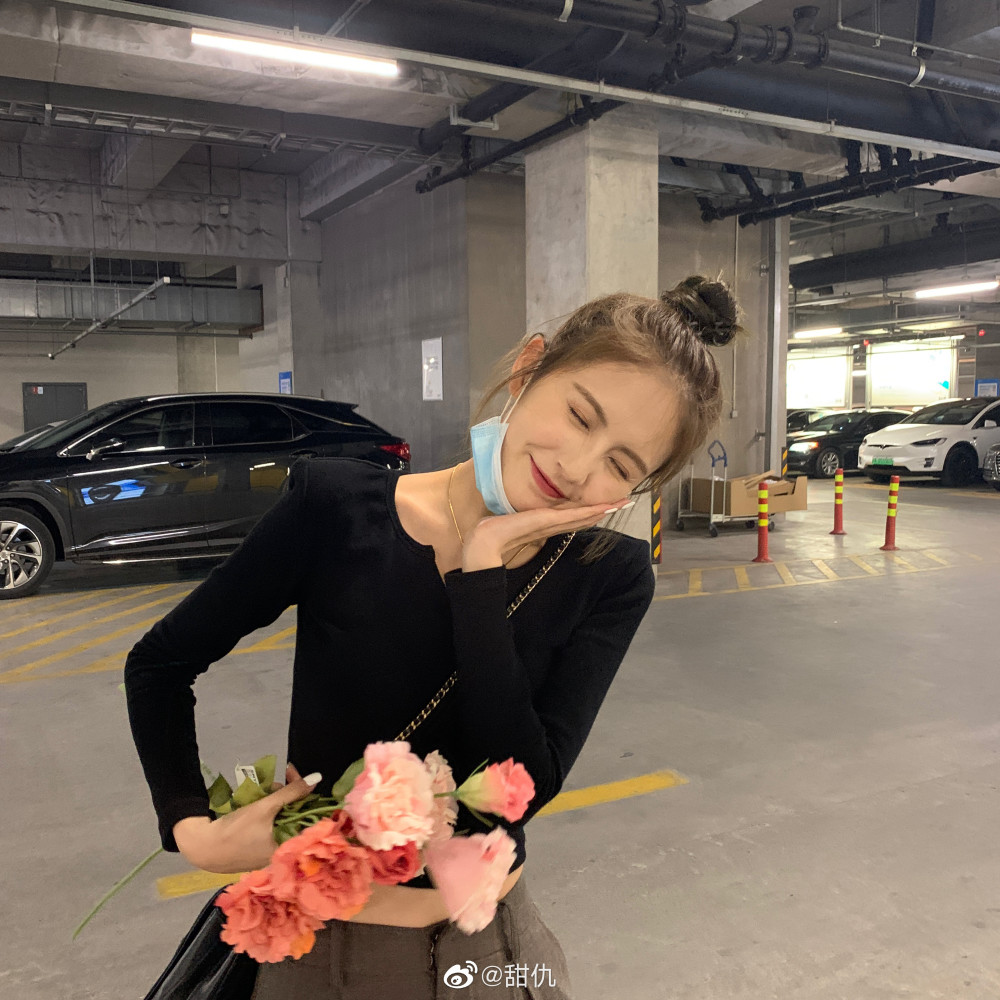 王思聪一直嗜好网红,这次看看新恋情女友甜仇又是何方神圣!