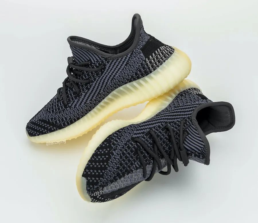 yeezy350v2黑芝麻细节完整曝光有望下半年发售