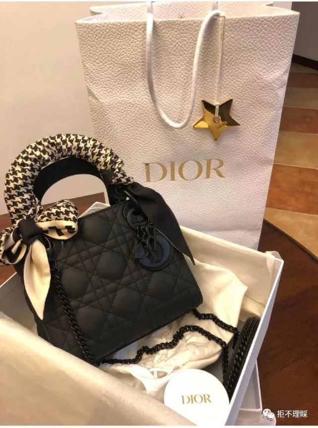 "成为王妃第一步-买它"|dior|戴妃|黛安娜王妃|牛仔裤