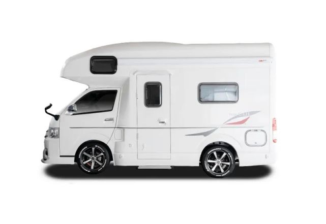 新款丰田房车,适合小夫妻配2.0l汽油发动机布局多变,约合20万元