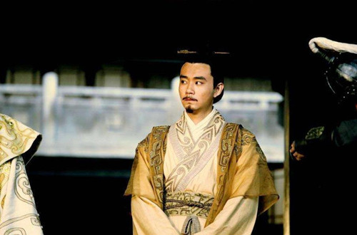 他去吊唁同僚,哭丧后坚持娶了同僚遗孀为妻,自取祸端,全族被灭|宣姜