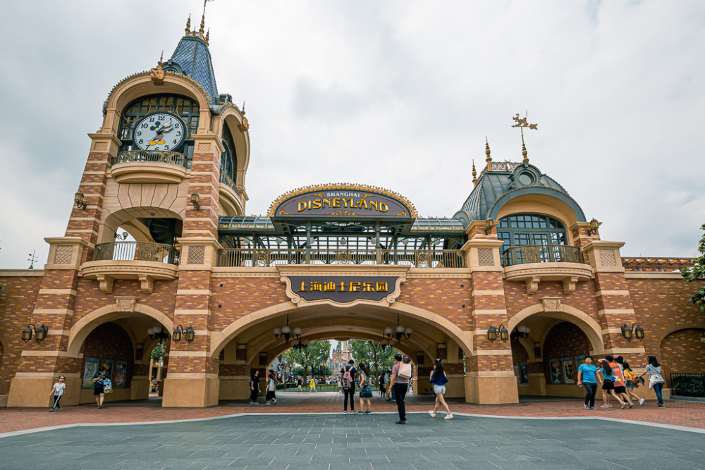 众所周知,迪士尼乐园是一个老少皆宜的地方,在以前,我们想去梦寐以求