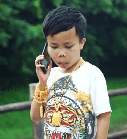 曾经的"外星人"陈山,24岁赚半亿遭封杀,如今过得如何