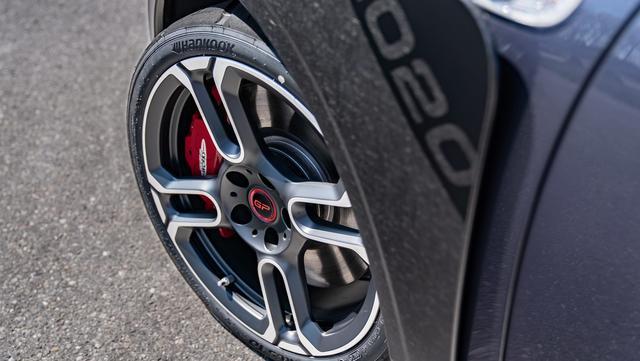 这架钢炮中的战斗机 你受得了吗？测试MINI JCW GP