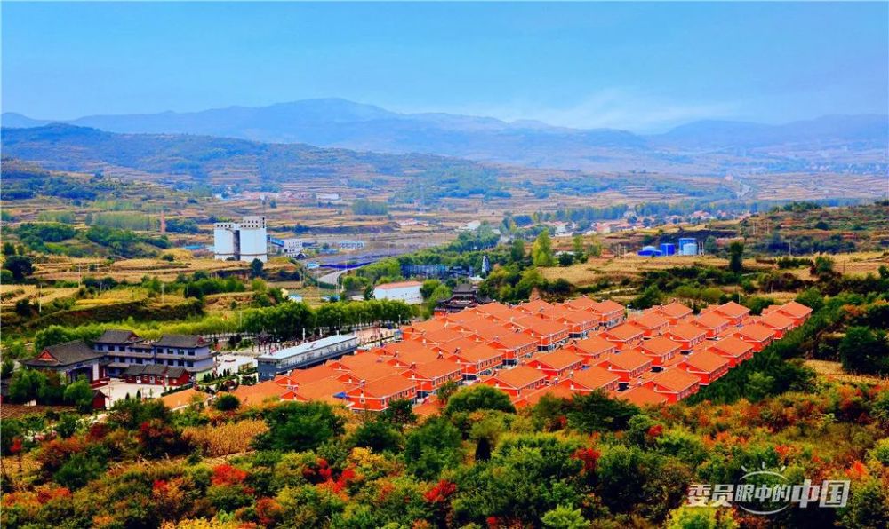 《新农村》山西省长治市政协委员周立云 摄△《乡村教育变新颜》